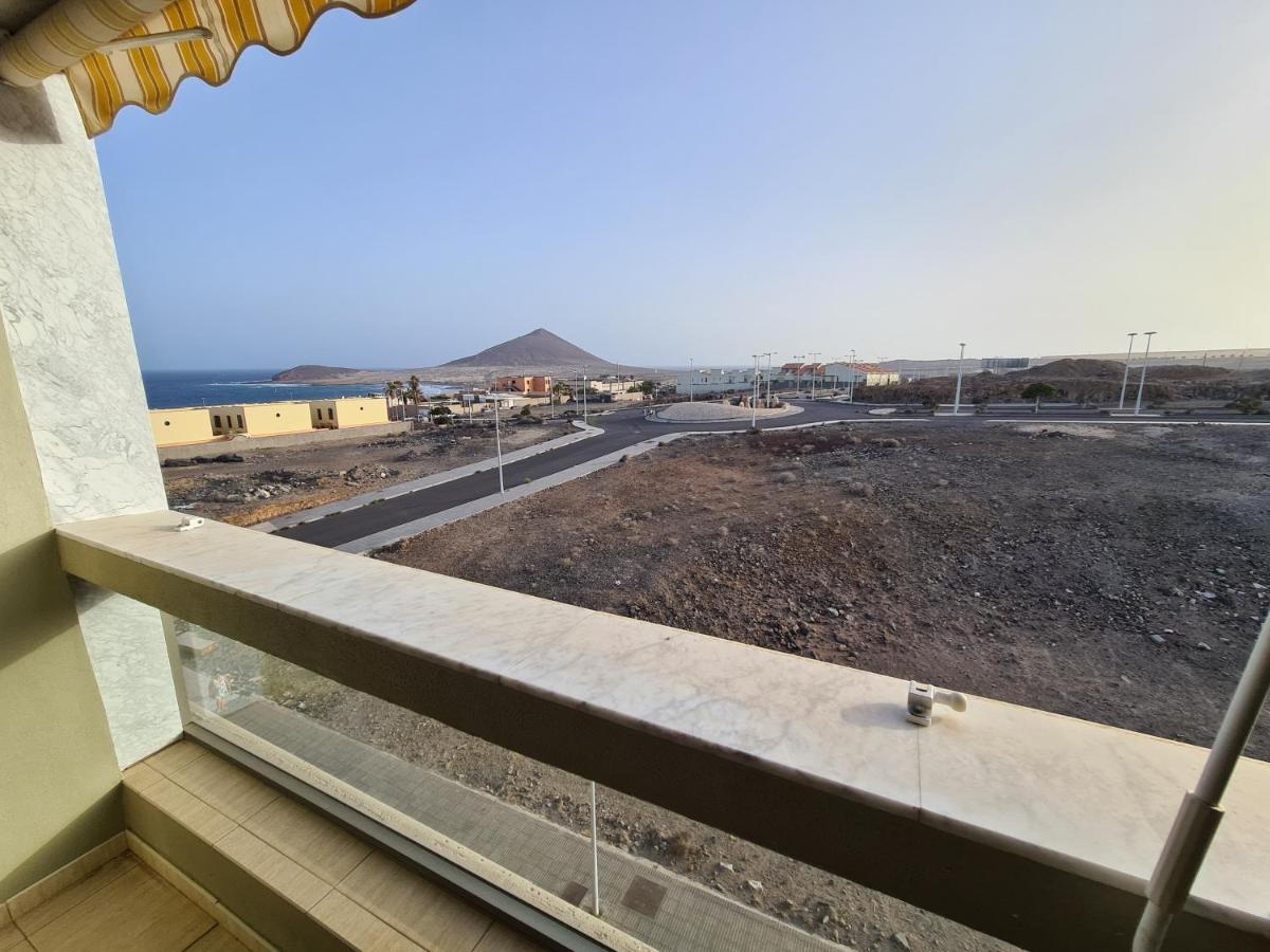 Apartment Barraquito, Balcony With Sea View, Close To The Beach, Wifi, Ideal For Surfers El Médano Exterior photo