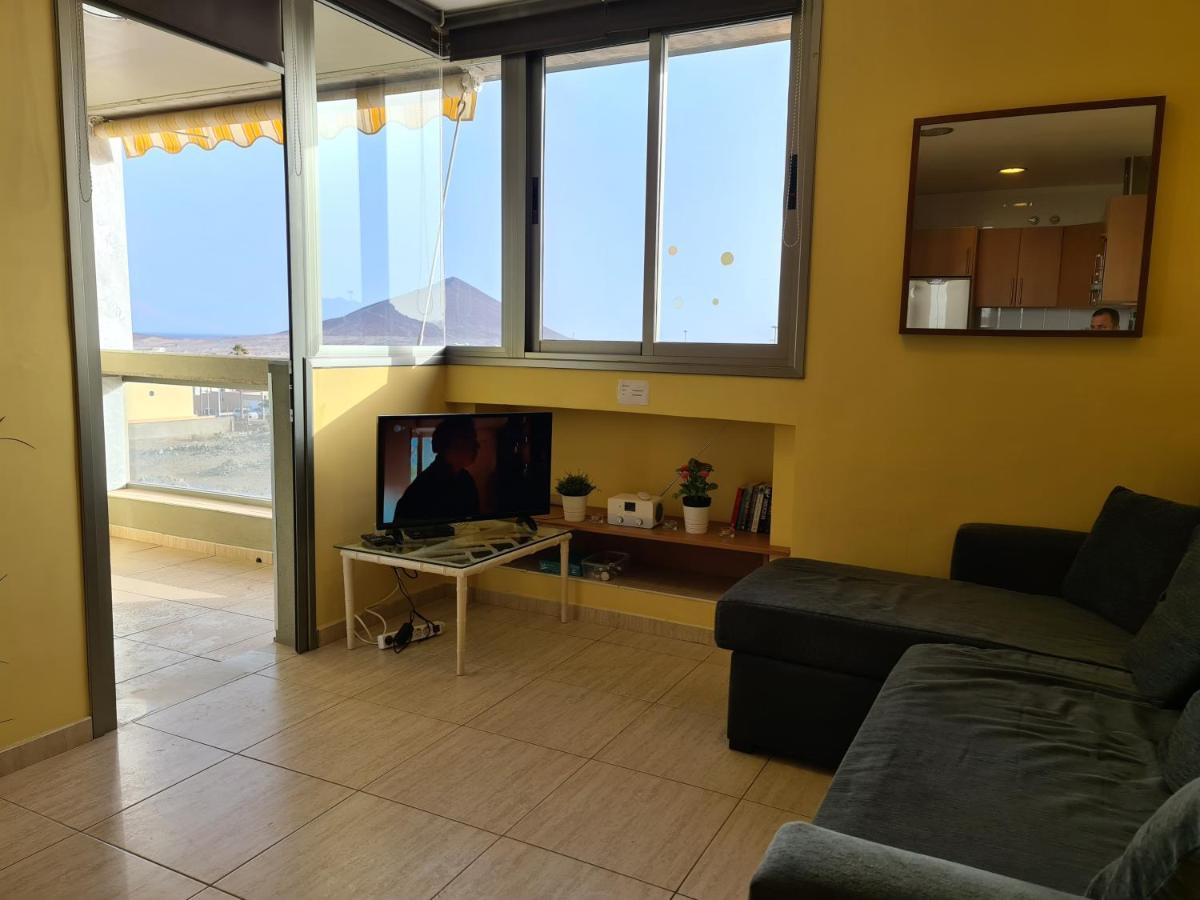Apartment Barraquito, Balcony With Sea View, Close To The Beach, Wifi, Ideal For Surfers El Médano Exterior photo